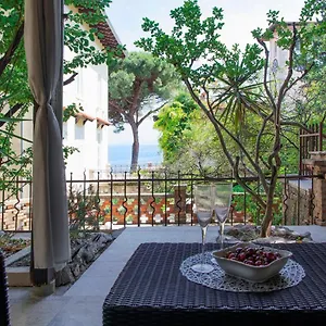 Nico, Volosko, Pet Friendly Apartment Opatija